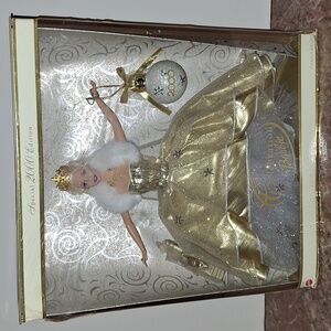 Celebration 2000 Barbie Doll NRFB #28269 Special edition